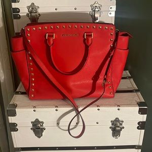 Beautiful limited Edition Michael Kors purse.